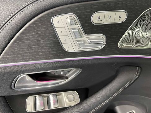 Used 2024 Mercedes-Benz GLE 450 4MATIC image 9