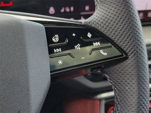 New 2025 Audi SQ5 Premium Plus image 9