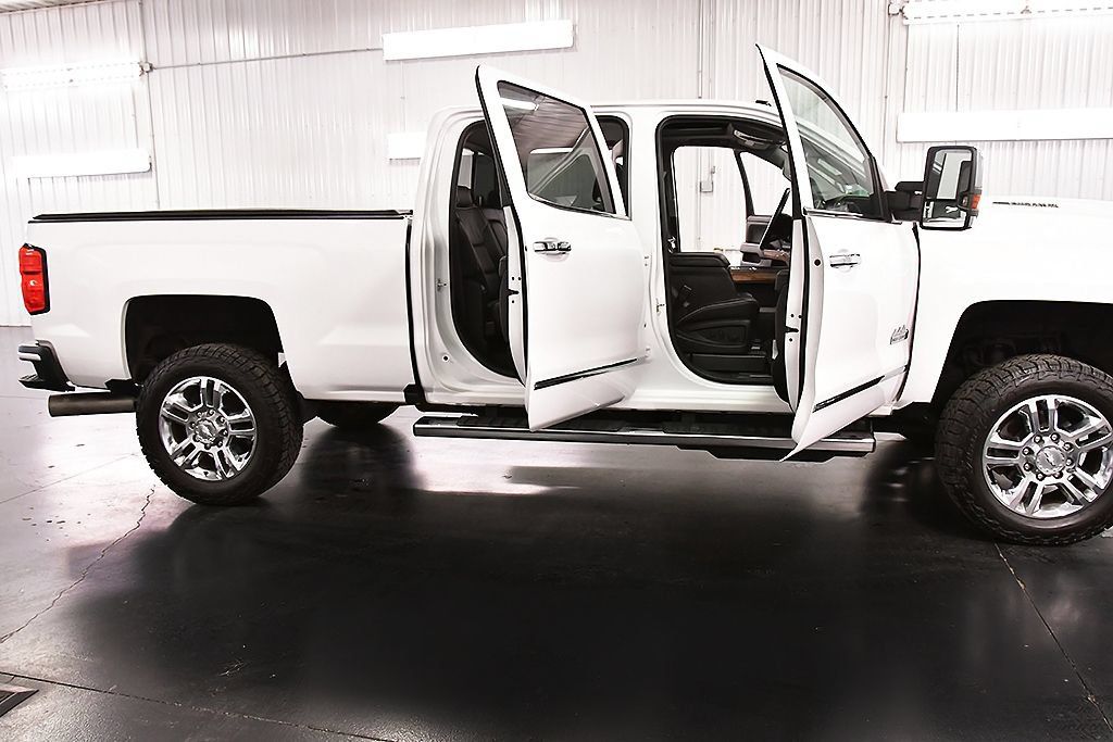 Used 2017 Chevrolet Silverado 2500 High Country w/ Duramax Plus Package AWD/4WD image 31