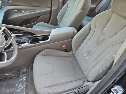 Used 2023 Hyundai Elantra SEL w/ Convenience Package FWD image 15