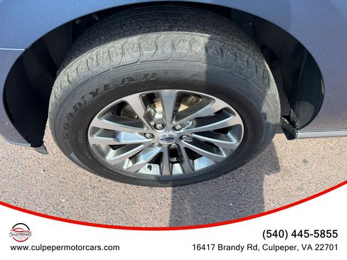 Used 2018 Ford Expedition Limited w/ Equipment Group 301A AWD/4WD image 33