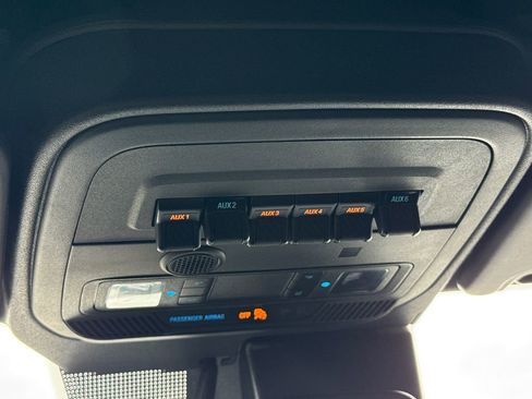 Used 2022 Ford Bronco Badlands image 25