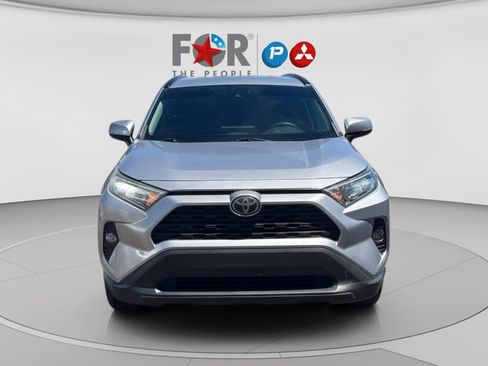 Used 2021 Toyota RAV4 XLE FWD image 10