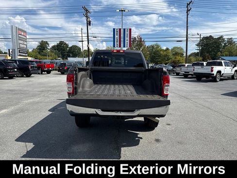 Used 2024 RAM 2500 Tradesman w/ Chrome Appearance Group image 24