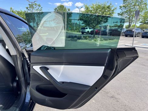 Used 2019 Tesla Model 3 Long Range AWD/4WD image 13
