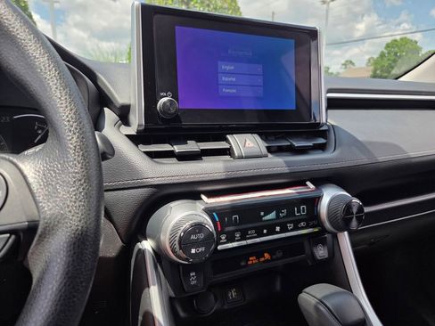 Certified 2025 Toyota RAV4 XLE FWD image 21