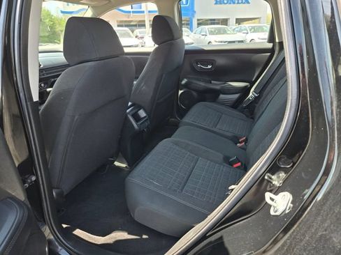 Used 2023 Honda HR-V LX image 11