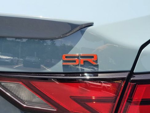 Certified 2025 Nissan Sentra SR FWD image 6