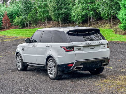 Used 2019 Land Rover Range Rover Sport HSE image 6