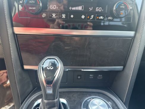 Used 2024 INFINITI QX80 Luxe image 38