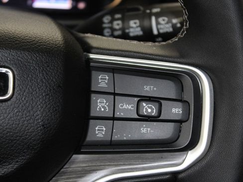 Used 2024 Jeep Wagoneer Series II image 39