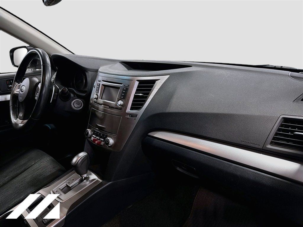 Used 2014 Subaru Outback 2.5i Premium w/ Popular Package #1B AWD/4WD image 27