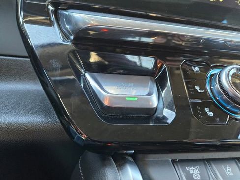 Used 2024 GMC Sierra 2500 Denali w/ Denali Reserve Package image 23