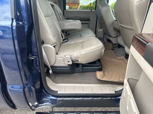 Used 2010 Ford F350 Lariat image 39