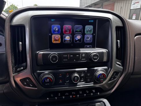 Used 2017 Chevrolet Silverado 2500 LTZ w/ Duramax Plus Package AWD/4WD image 33