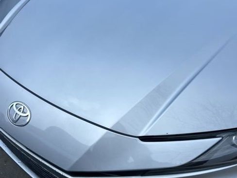 Used 2025 Toyota Camry LE image 3