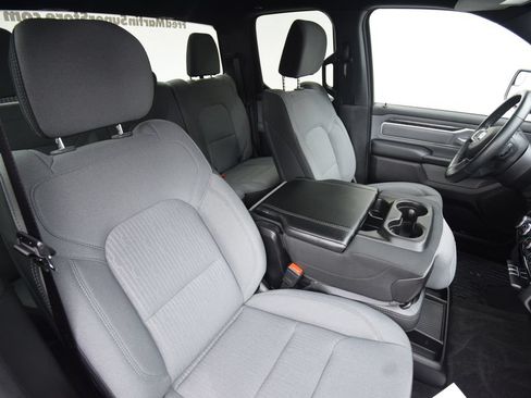 Used 2023 RAM 1500 Big Horn AWD/4WD image 17