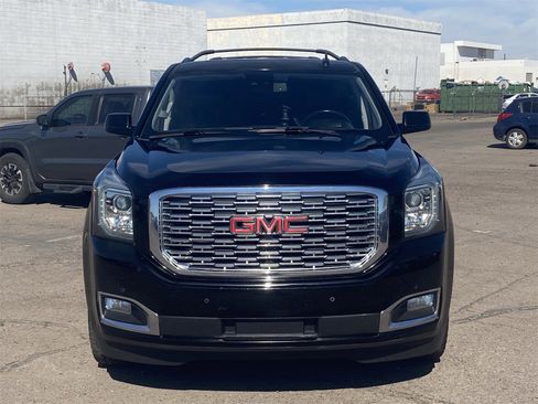 Used 2018 GMC Yukon Denali w/ Open Road Package image 9