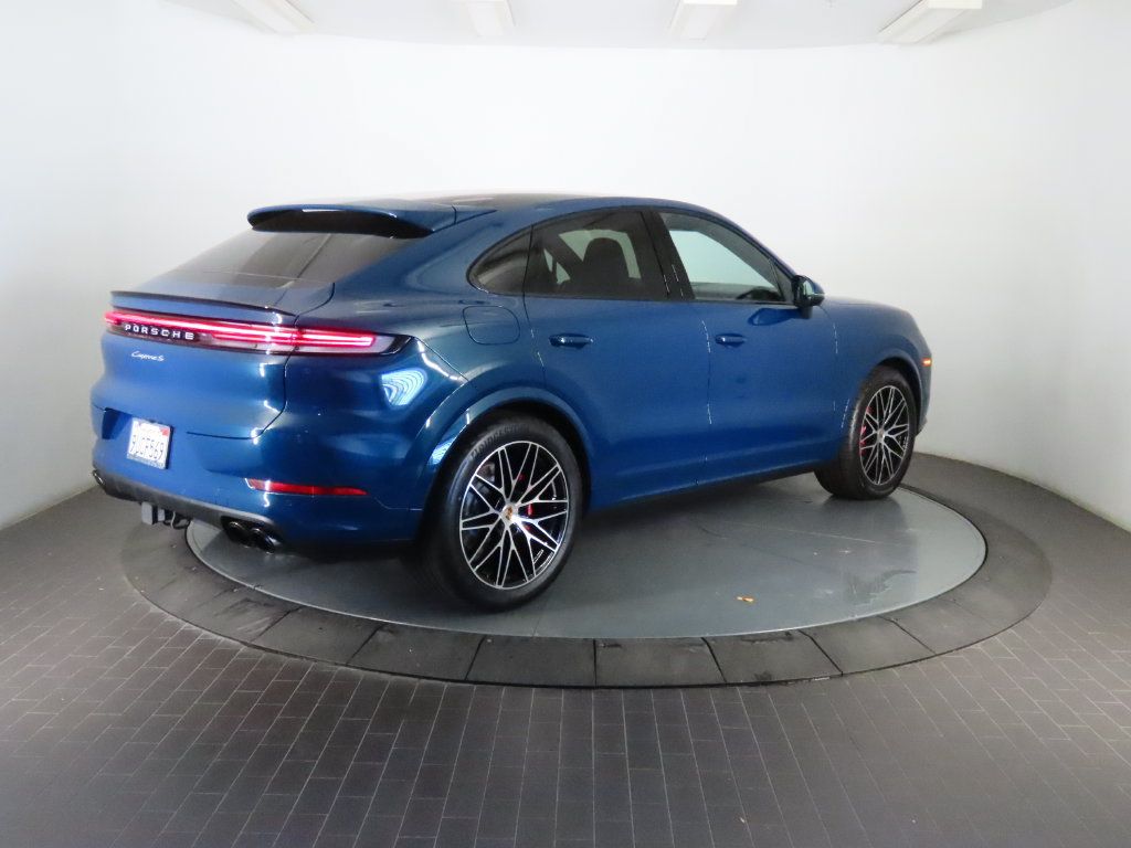 Certified 2025 Porsche Cayenne S AWD/4WD image 7