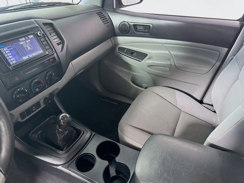 Used 2015 Toyota Tacoma 2WD Access Cab w/ Convenience Package image 21