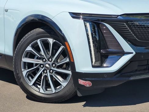 Certified 2024 Cadillac Lyriq Sport AWD/4WD image 9