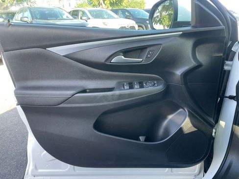 Used 2025 Buick Envista Preferred image 20