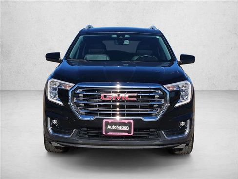 Used 2023 GMC Terrain SLT FWD image 3