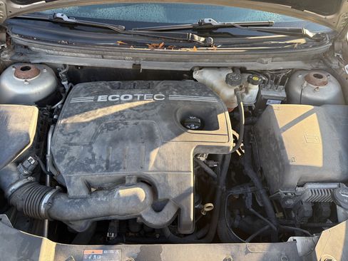 Used 2010 Chevrolet Malibu LT image 10