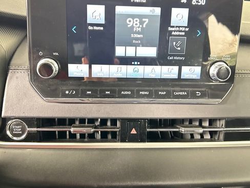 Used 2024 Mitsubishi Outlander SE image 13