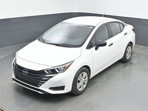 Used 2023 Nissan Versa S FWD image 21