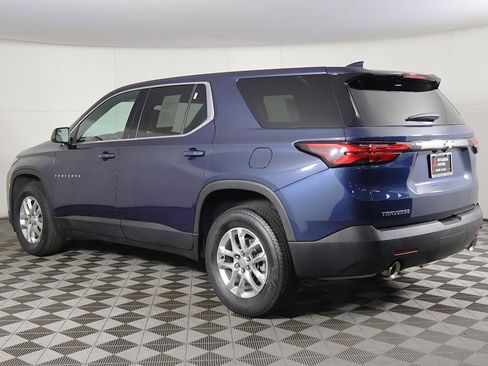Used 2023 Chevrolet Traverse LS image 6