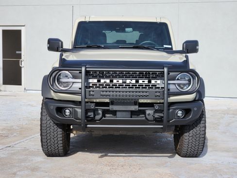Used 2025 Ford Bronco Badlands AWD/4WD image 3