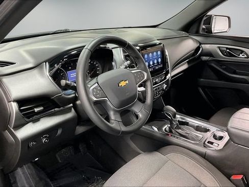 Used 2023 Chevrolet Traverse LT AWD/4WD image 17