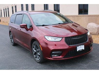 Used 2021 Chrysler Pacifica Touring-L w/ S Appearance Package