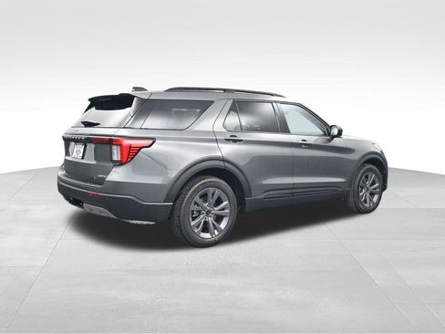 New 2026 Ford Explorer Active image 8