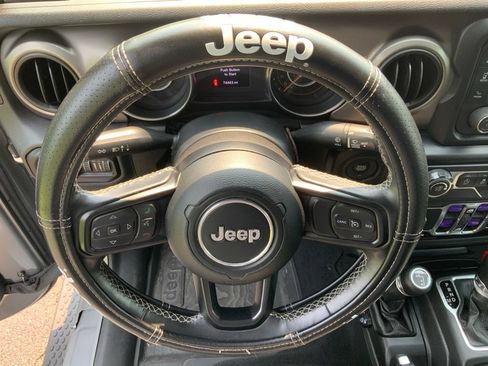Used 2020 Jeep Wrangler Unlimited Sport AWD/4WD image 18