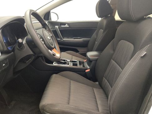 Used 2021 Kia Sportage LX AWD/4WD image 17
