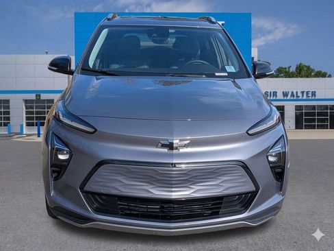 Used 2023 Chevrolet Bolt EUV Premier w/ Sun & Sound Package image 9
