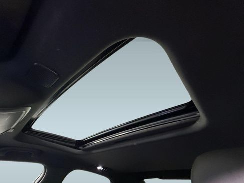 Used 2023 Cadillac CT4 Luxury w/ Sun And Sound Package RWD image 25