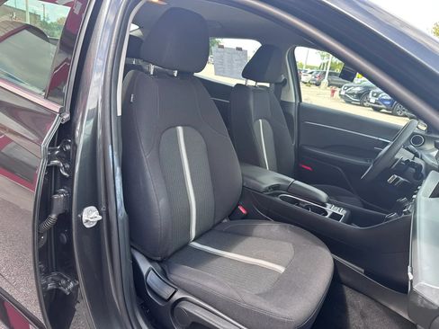 Used 2025 Hyundai Sonata SEL FWD image 10
