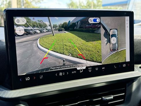 Used 2025 Ford Explorer ST-Line w/ Premium Package image 15