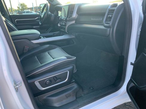 Used 2024 RAM 1500 Laramie image 10