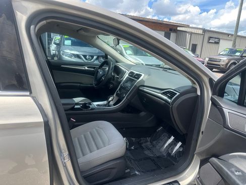 Used 2015 Ford Fusion S FWD image 12