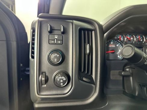 Used 2017 Chevrolet Silverado 1500 LT w/ All Star Edition image 19