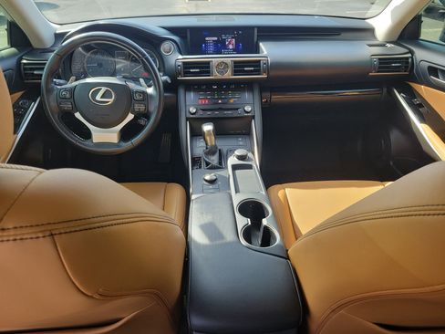 Used 2018 Lexus IS 300 w/ Premium Package RWD image 16