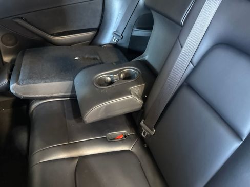 Used 2023 Tesla Model Y Long Range AWD/4WD image 17