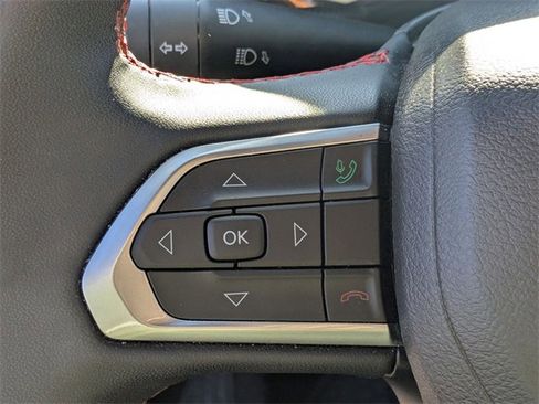 Used 2024 Jeep Compass Trailhawk image 17