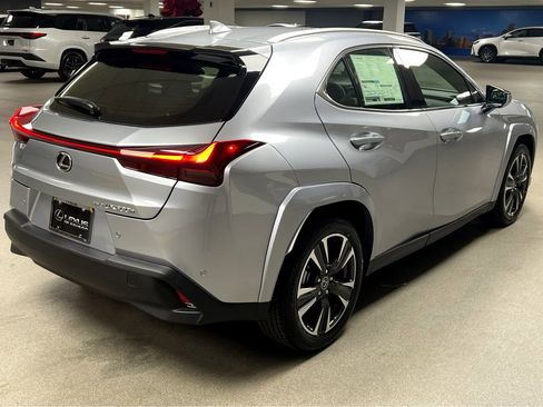 New 2026 Lexus UX 300h AWD image 7