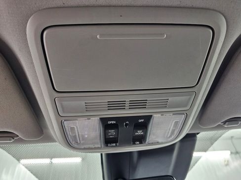 Used 2019 Honda Odyssey EX-L image 25