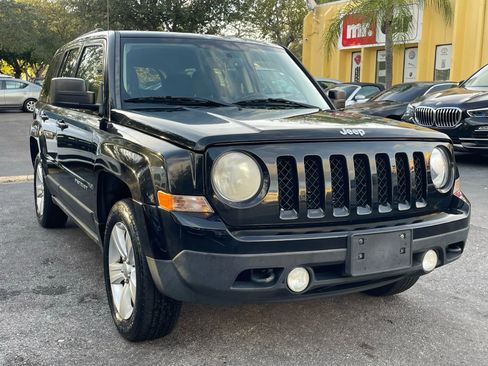 Used 2013 Jeep Patriot Latitude w/ Sun/Sound Group image 4